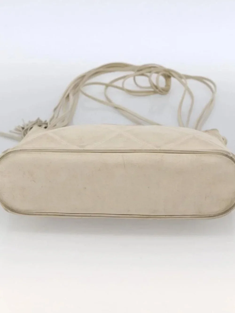CHANEL Matelasse Shoulder Bag Lamb Skin Ivory Gold CC Auth LNZ015A